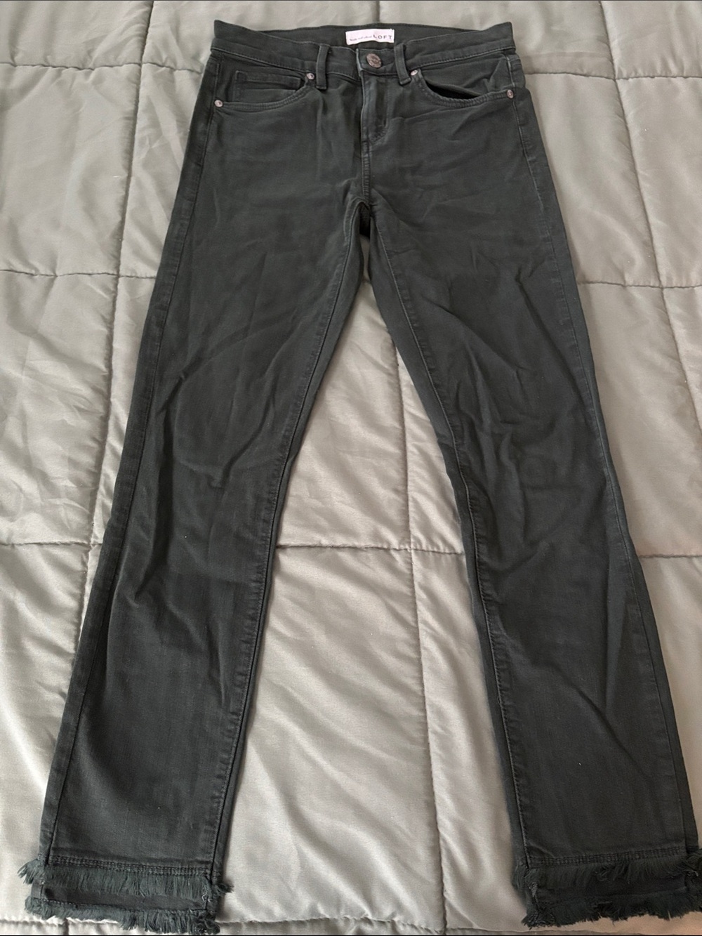 LOFT Women's Dark Green Straight-Leg Jeans with Frayed Hem